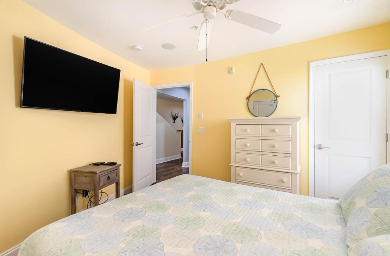 Spacious Penthouse Ocean Front 7 Bedroom Condo - Ambassador Villas Unit 401 Myrtle Beach Extérieur photo