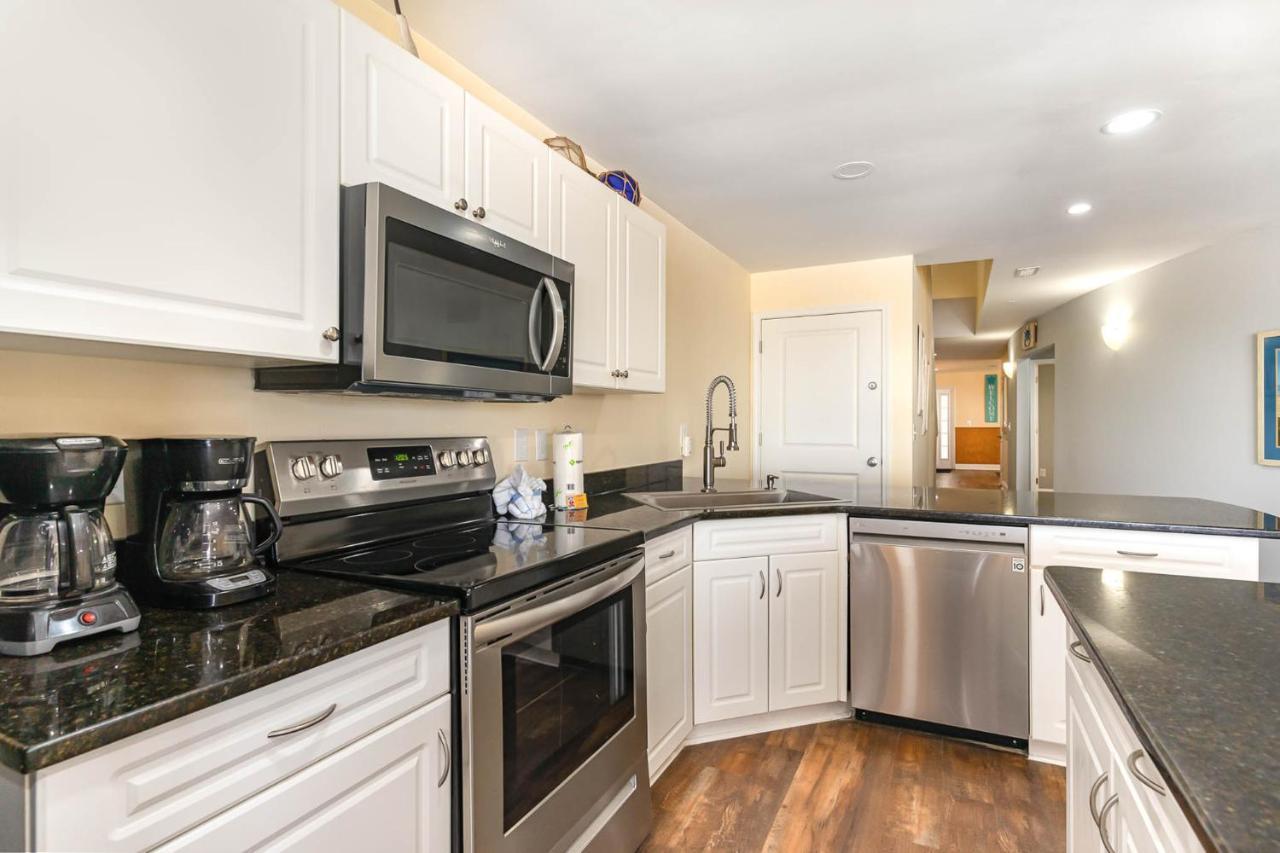 Spacious Penthouse Ocean Front 7 Bedroom Condo - Ambassador Villas Unit 401 Myrtle Beach Extérieur photo